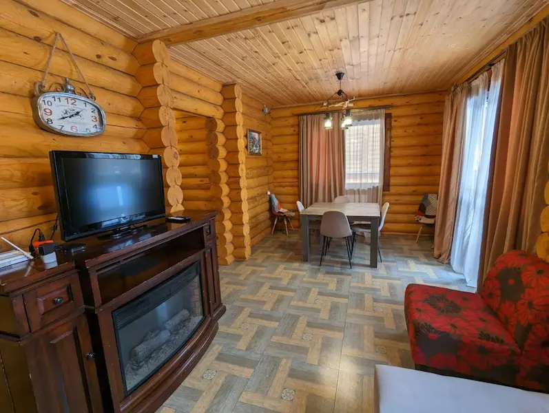LOG HOUSE