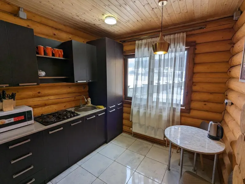 LOG HOUSE